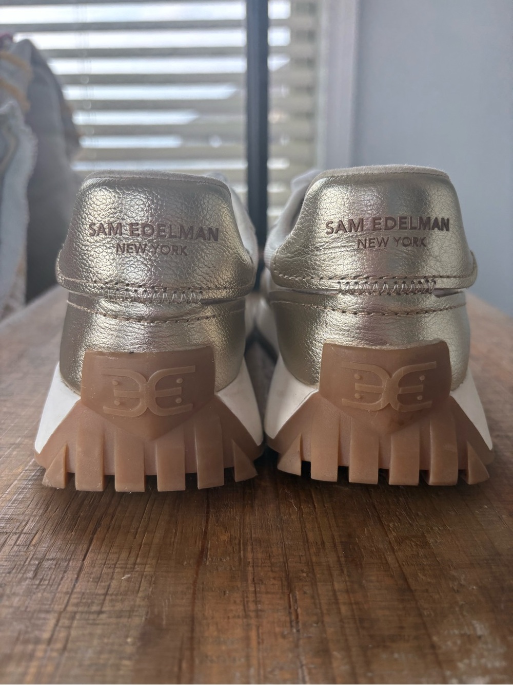 Sam Edelman White and Metallic Gold Platform Sneakers - Picture 4 of 8